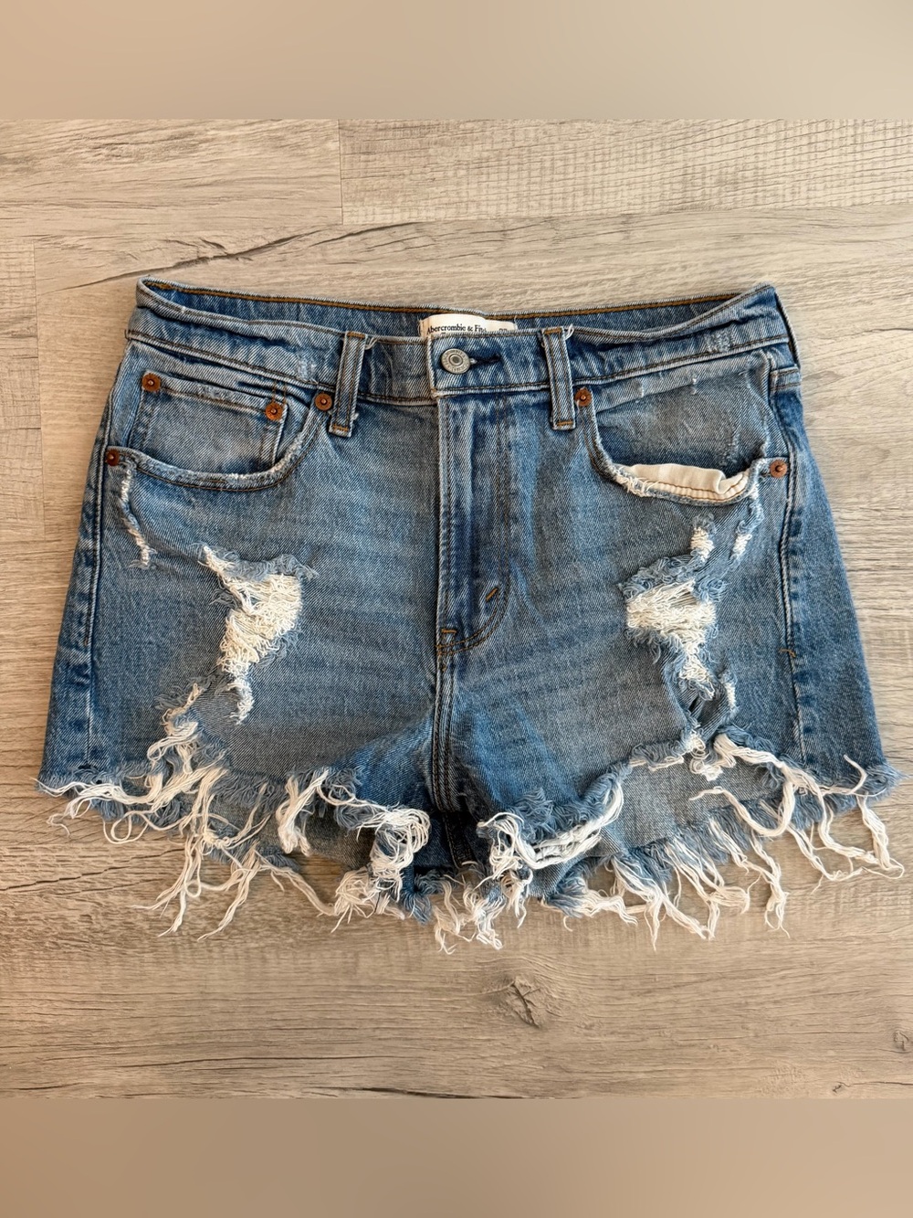 Abercrombie & Fitch Women's Curve Love Mom Shorts Mid Rise